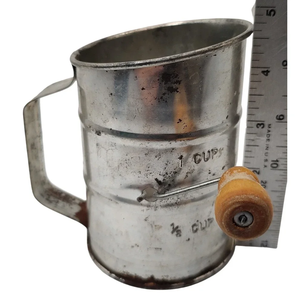 Vintage‎ Metal One Cup Flour Sifter Wood Knob Country Kitchen Farm Living SEE